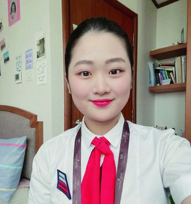 노혜욱 졸업생 사진